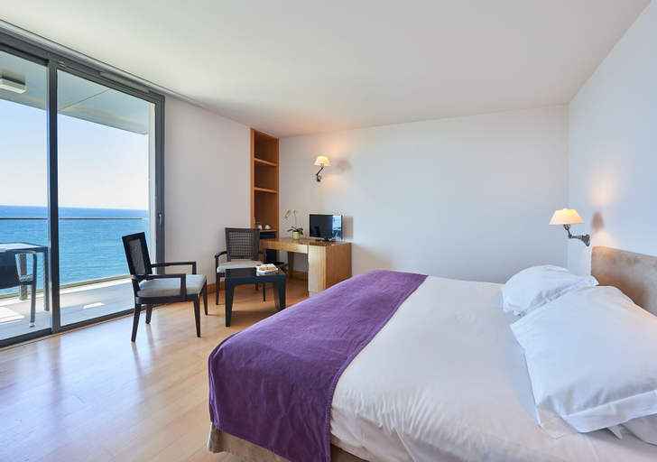 Bedroom 4, Golden Residence Hotel, Funchal