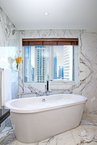 Bathroom 5, voco BONNINGTON DUBAI by IHG, Dubai