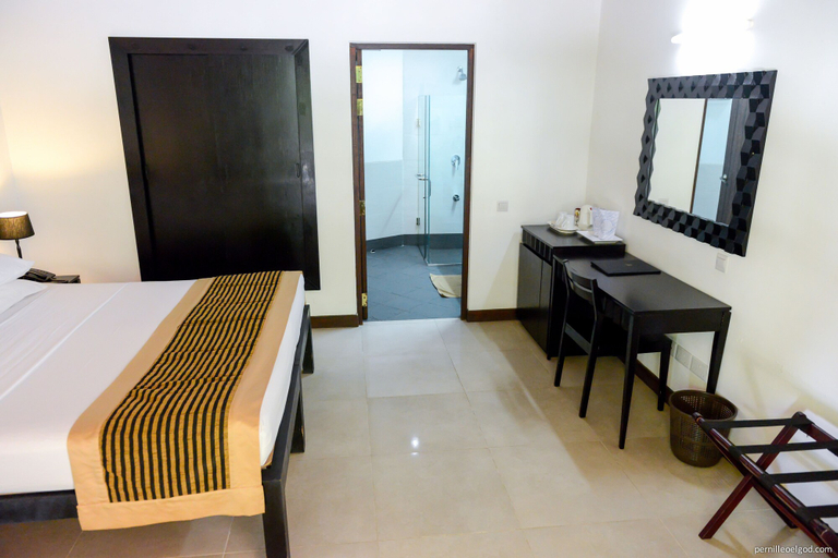 Bedroom 3, Embudu Village, Malé