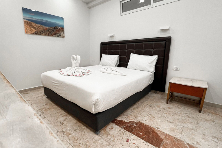 Bedroom 4, Maman Hotel