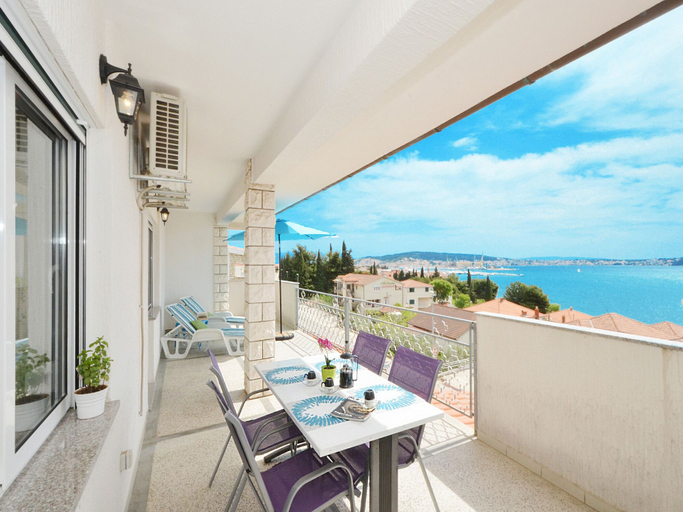 Others 5, Apartments Markic, Seget