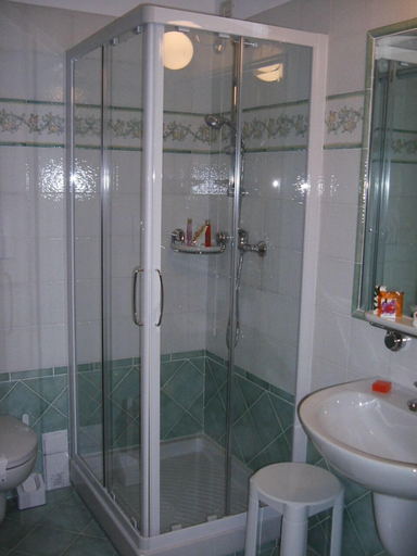 Bathroom 4, Hotel Ristorante La Lampara, Catanzaro