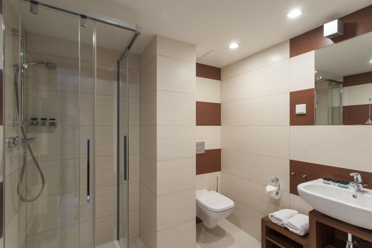 Bathroom 4, Hotel Ilonn, Poznań