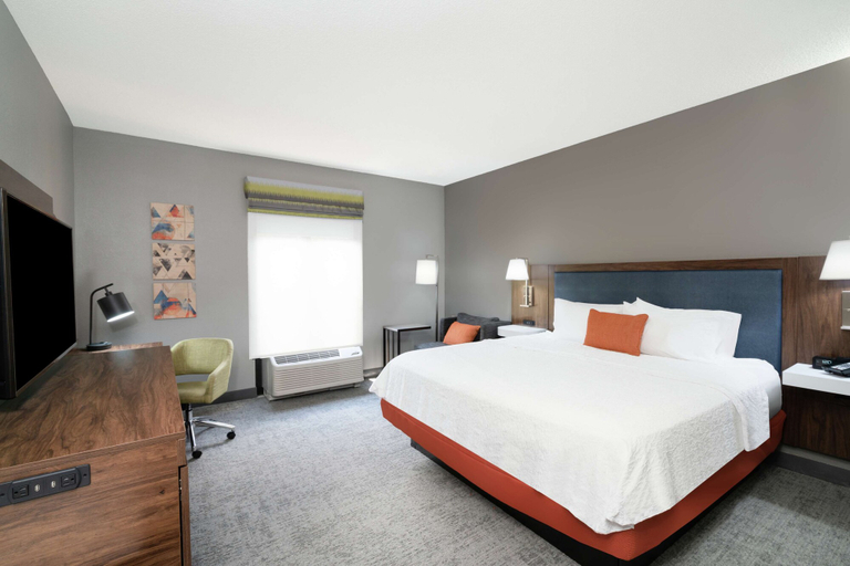 Bedroom 2, Hampton Inn Suites Opelika I85 Auburn Area, Lee