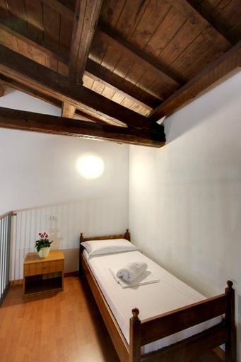 Bedroom 5, Ostello Cagliari, Cagliari