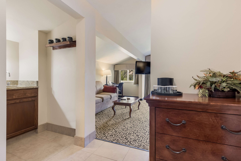 Others 5, Best Western Tyrolean Lodge, Blaine
