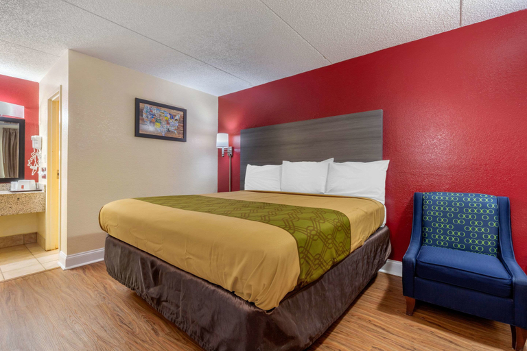 Bedroom 3, Econo Lodge Chattanooga Northeast - Ooltewah, Hamilton