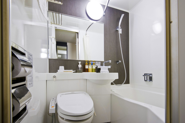 Bathroom 4, Kagoshima Plaza Hotel Tenmonkan, Kagoshima