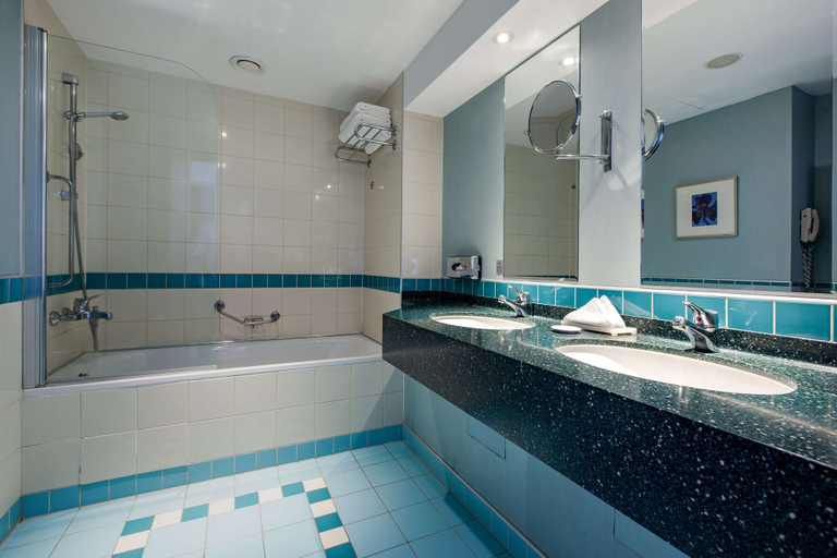Bathroom 5, Radisson Blu Hotel, Ankara, Çankaya