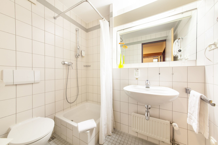Bathroom 5, acora Leipzig Living the City, Leipzig