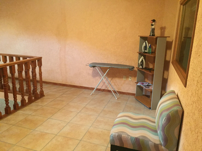 Others 3, 4 Recamaras Zona Sur WiFi Jardin Cochera, Zapopan
