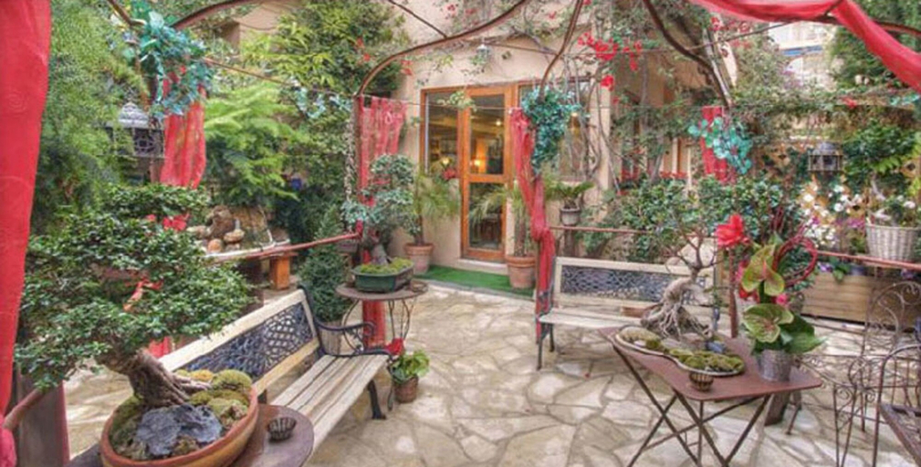 Others 4, Villa Nina, Alpes-Maritimes