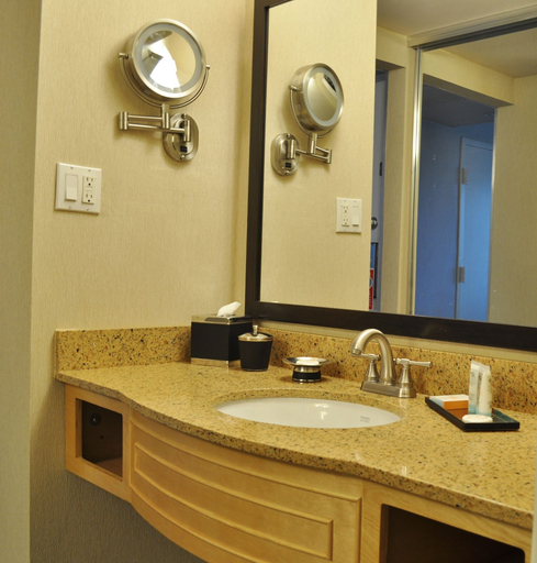 Bathroom 5, Inn By The Sea La Jolla, San Diego