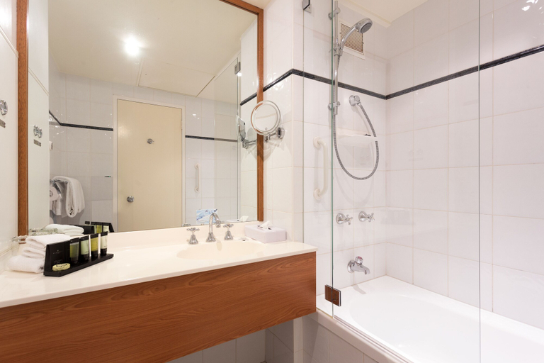 Bathroom 5, Royal On The Park, Brisbane