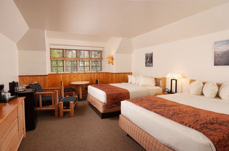 Bedroom 3, Canyon Lodge & Cabins - Inside the Park, Park