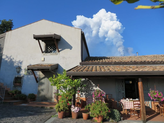Exterior & Views 2, Le Case del Merlo, Catania