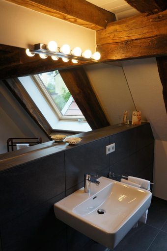 Bathroom 5, Pension Pauserei, Heilbronn