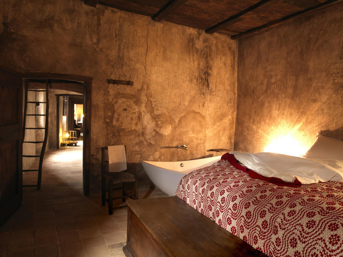 Bedroom 3, Sextantio Albergo Diffuso, L'Aquila