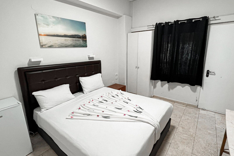Bedroom 3, Maman Hotel