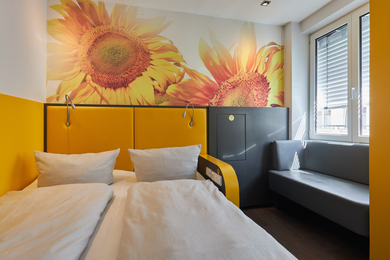 Bedroom 4, Buddy Hotel, München
