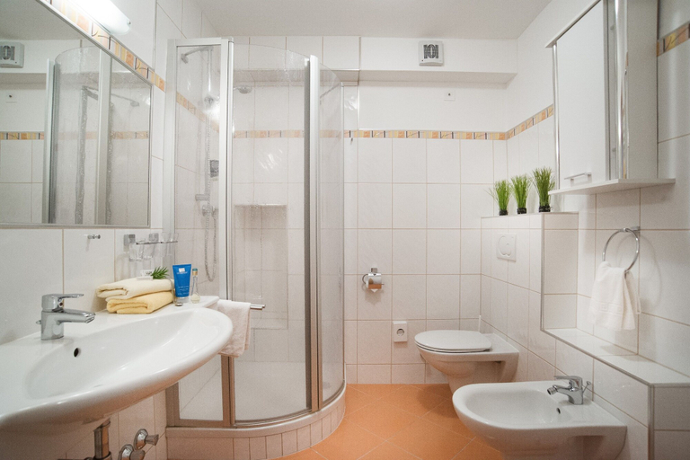 Bathroom 4, Hotel Alpenblick, Sankt Johann im Pongau
