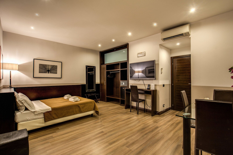 Others 5, Hotel Boutique Nazionale, Rome