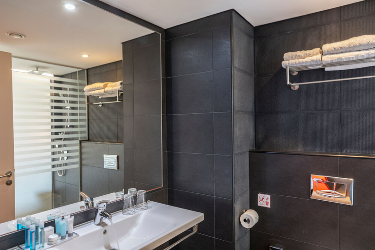 Bathroom 4, Faros Hotel Ayia Napa