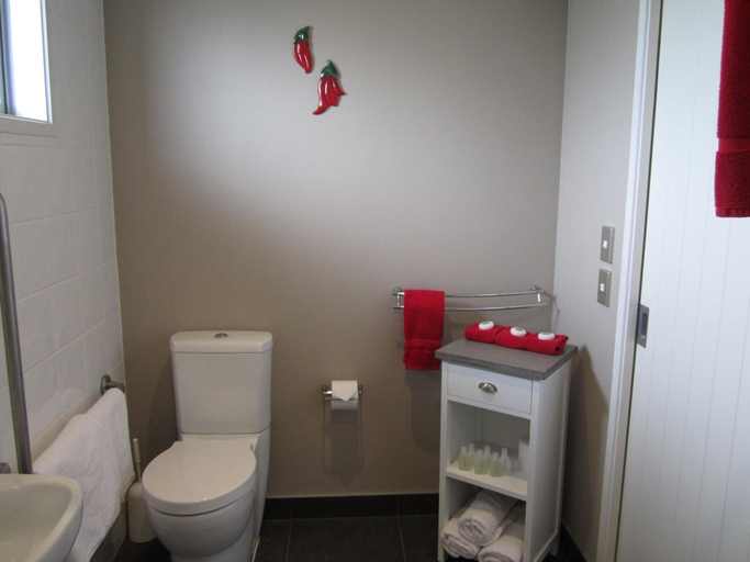 Bathroom 5, Chalet Queenstown, Queenstown-Lakes