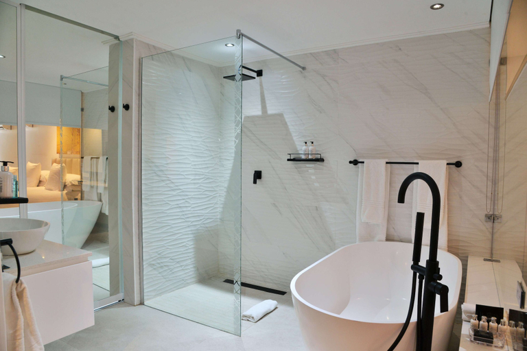 Bathroom 5, Cape Milner, City of Cape Town