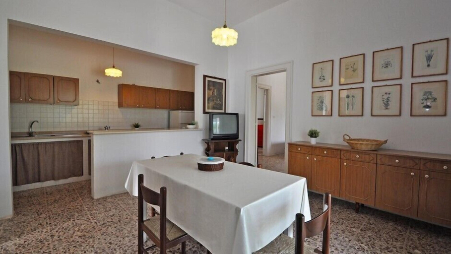 Others 5, Villetta Macao II, Lecce
