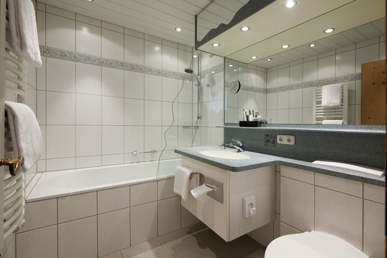 Bathroom 4, Hotel Adler, Oberallgäu