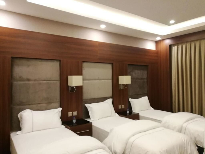 Bedroom 5, Msharef Al Moden Suites