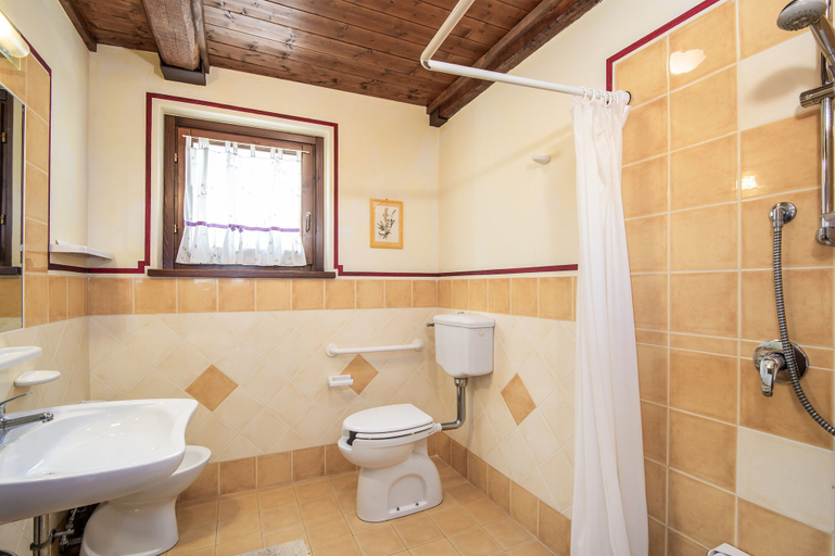 Bathroom 3, Agriturismo Il Casalino, Perugia