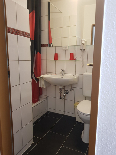 Bathroom 3, Panorama Hotel Pension Frohnau, Osterode am Harz