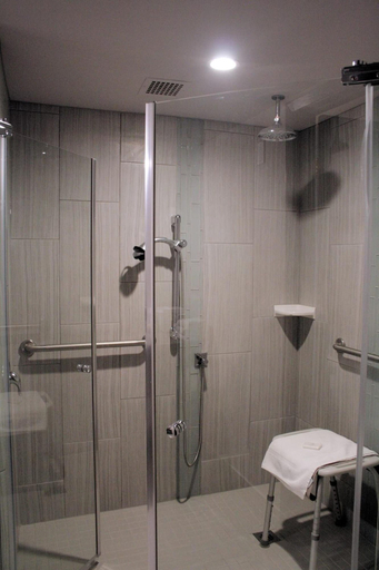 Bathroom 4, Days Inn by Wyndham Sudbury & Conference Centre, Greater Sudbury