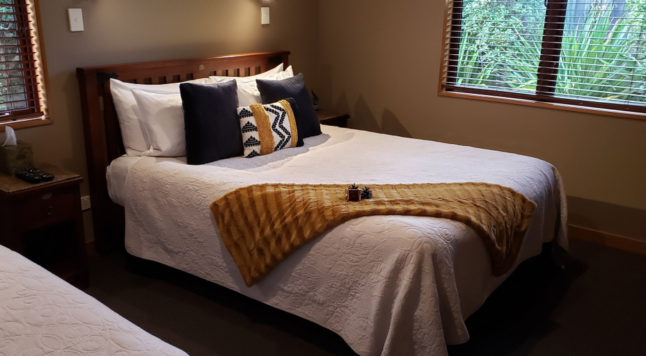 Bedroom 2, Settlers Boutique Motel, Hurunui
