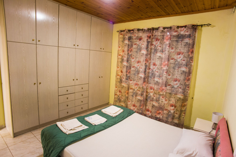 Room 3, Spacious house with seaview, Attica