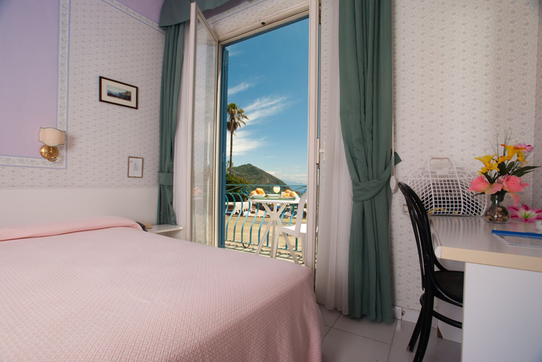 Bedroom 3, Hotel Loreley, Napoli