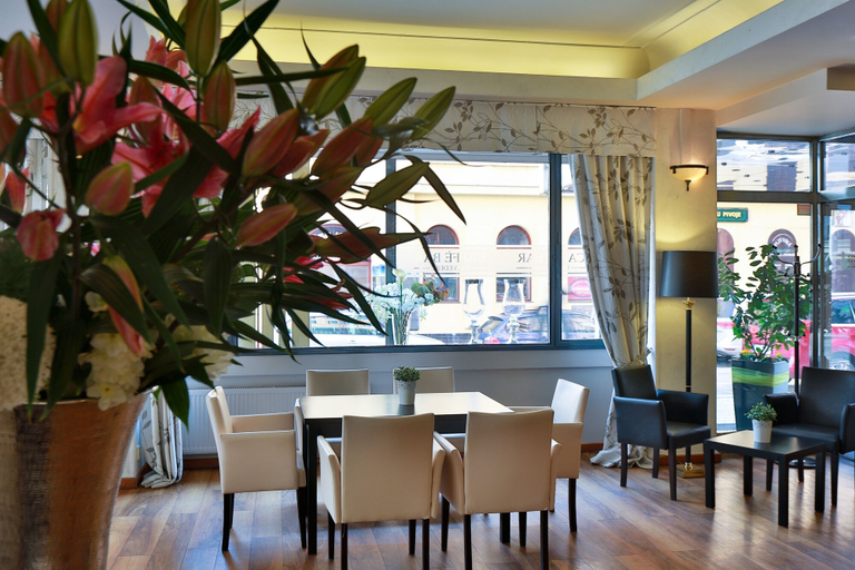 Food & Drinks 5, Hotel Belvedere, Praha 6