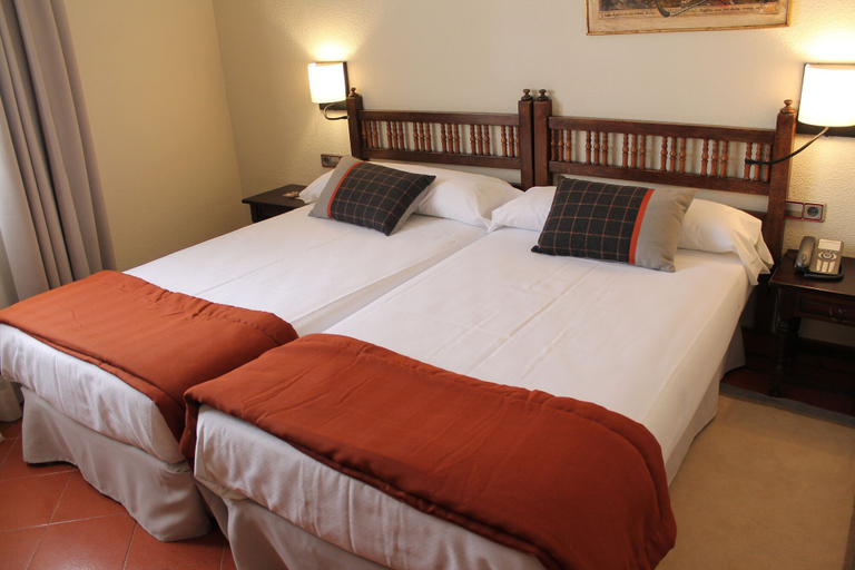 Bedroom 2, Parador de Santo Domingo de la Calzada, La Rioja