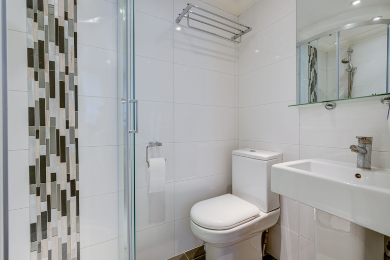 Bathroom 3, Admiral Hotel at Park Avenue, London