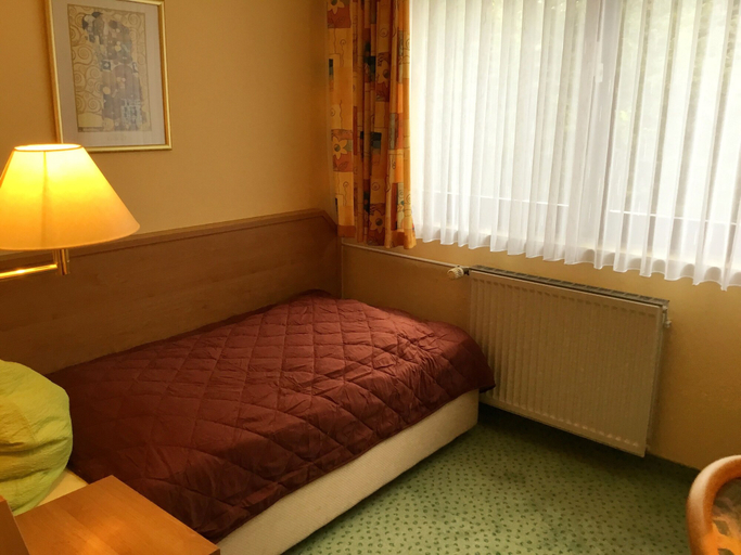 Bedroom 4, Standard Double Room - Panorama Hotel Pension Frohnau, Osterode am Harz