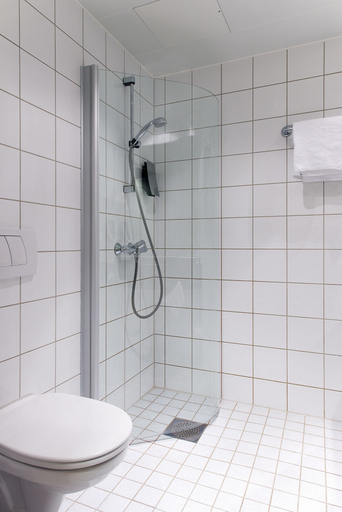 Bathroom 5, Home Hotel Aurora, Tromsø
