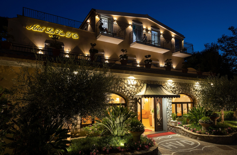 Exterior & Views 2, La Vue D'Or, Napoli