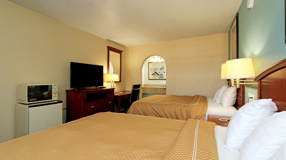 Bedroom 4, Econo Lodge Austin South, Travis