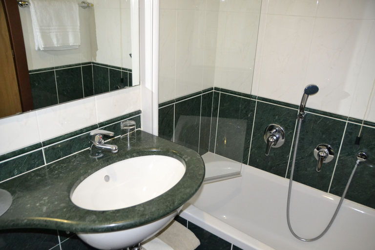 Bathroom 5, Hotel Milan Speranza Au Lac, Verbano-Cusio-Ossola