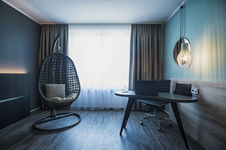 Bedroom 13