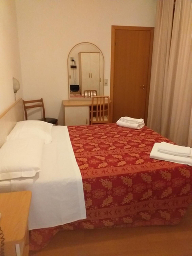 Bedroom 3, Hotel Rugantino, Forli' - Cesena