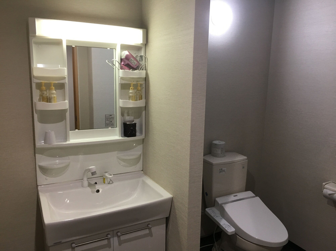 Bathroom 3, Tennoji Lagoon Hotel, Osaka