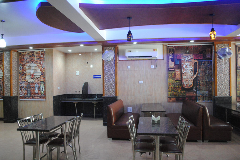 Food & Drinks, Hotel New Shradha, Reasi